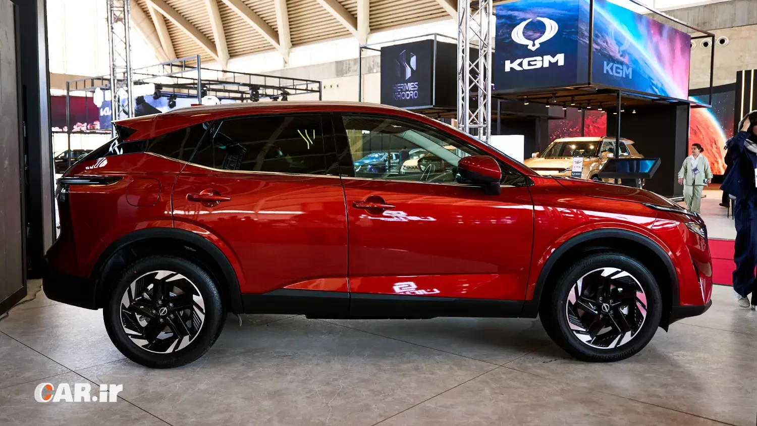 نمای بغل Qashqai.webp