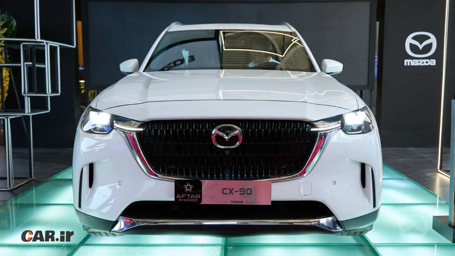 نمای جلو Mazda CX90.webp